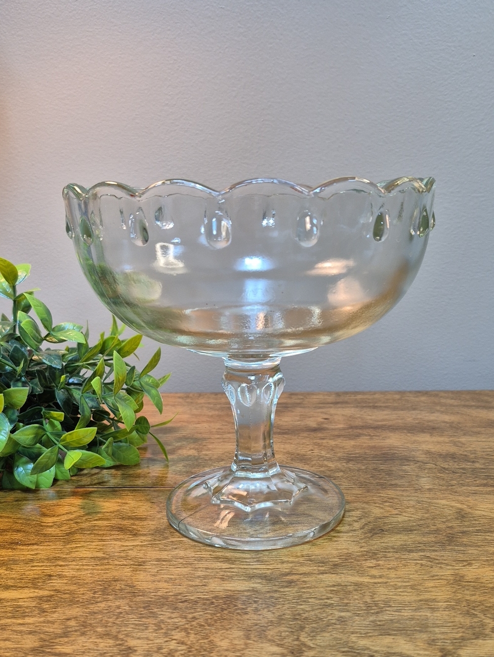 INDIANA GLASS Vintage MCM Scalloped Teardrop Pedestal Footed Pressed Glass Bowl